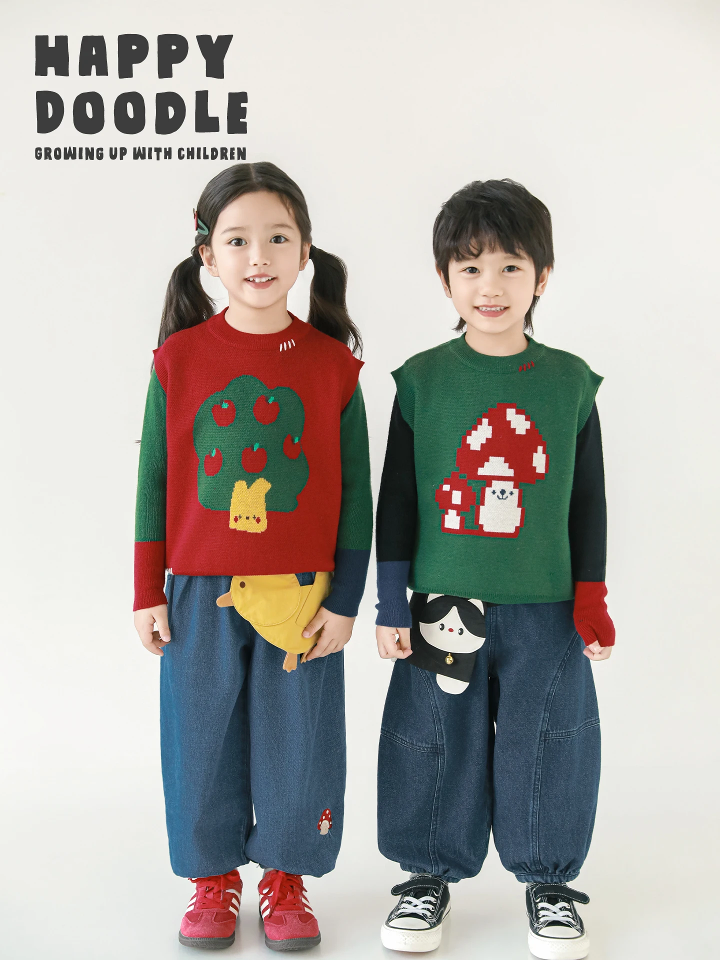 

Джинсы с вышивкой грибов для девочек, осень 2024, уютные, мягкие, приятные для кожи брюки-фонарики, игривые универсальные штаны для детей 1-7 лет