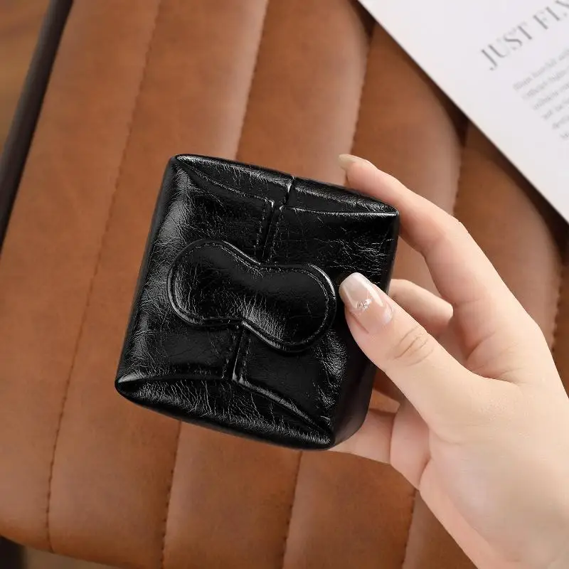Einfarbige Geldbörse aus Rindsleder mit Herz-Motiv, multifunktionale kleine Tasche für Kopfhörer, Schlüssel und Schmuck im koreanischen Stil, ideal für Reisen. – Detail 7