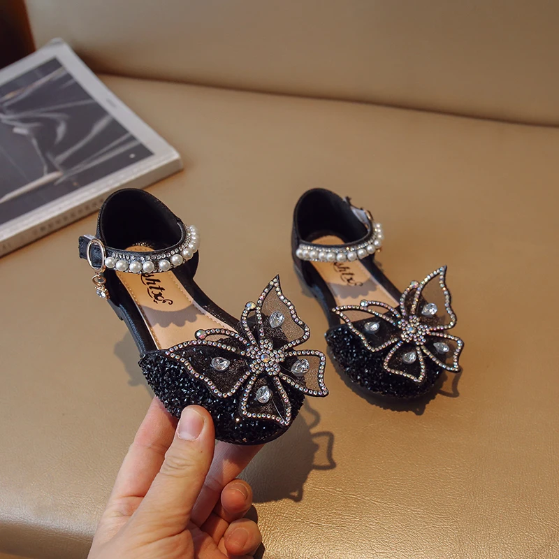Kids Girls Princess Sandals Rhinestone Butterfly Pearls Summer Dancing Shoes Children Girls Shiny Glitters Flat Soles Shoes