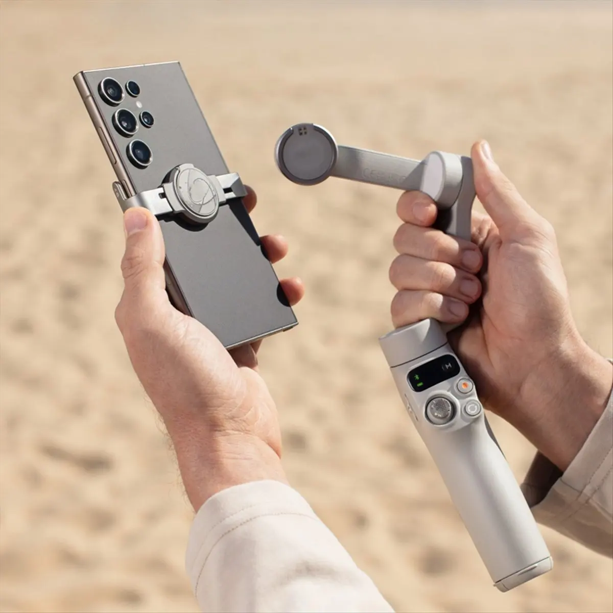 Secure Phone Mount Clamp for OM5 OM4 Enhanced Mobile Grip Smooth Operation Ideal for Filming & Photography
