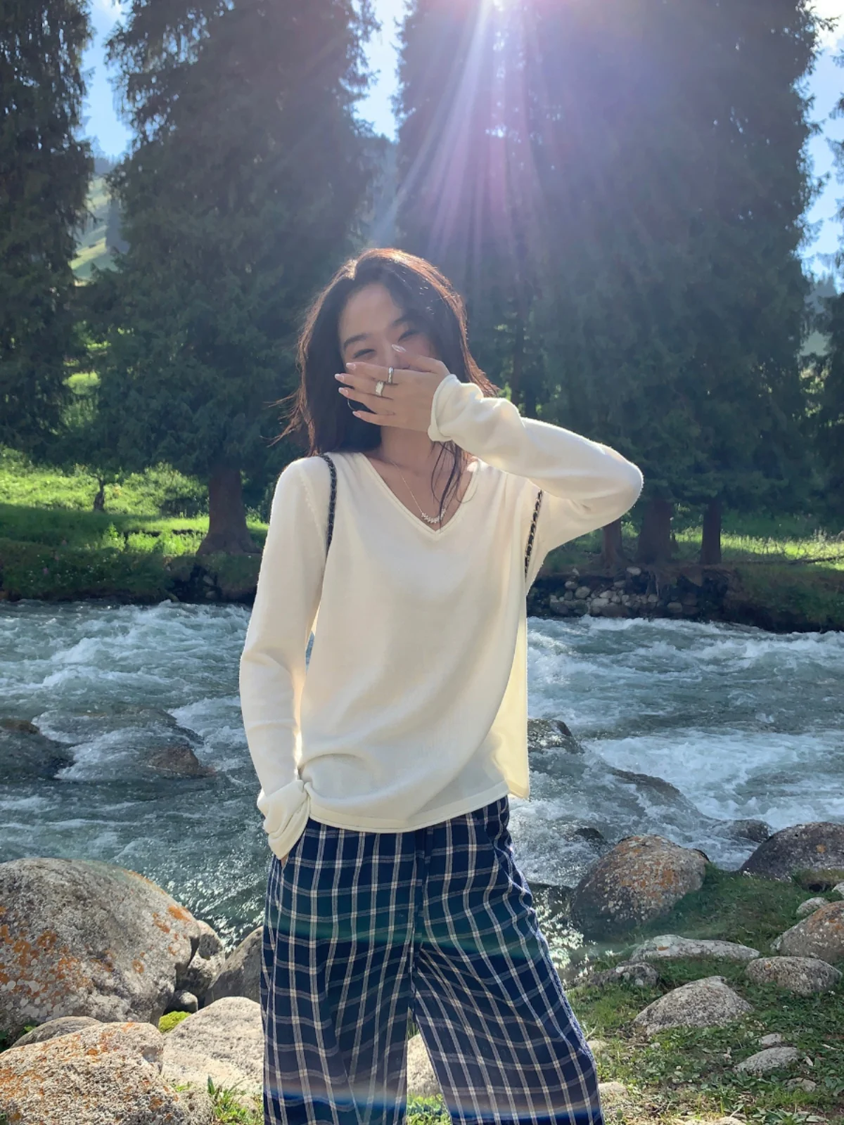 

Pusumede Свободный трикотаж V-Ne Long Sve Женская футболка с базовым слоем Корейский топ Lazy Top Белый цвет Полноразмерное покрытие