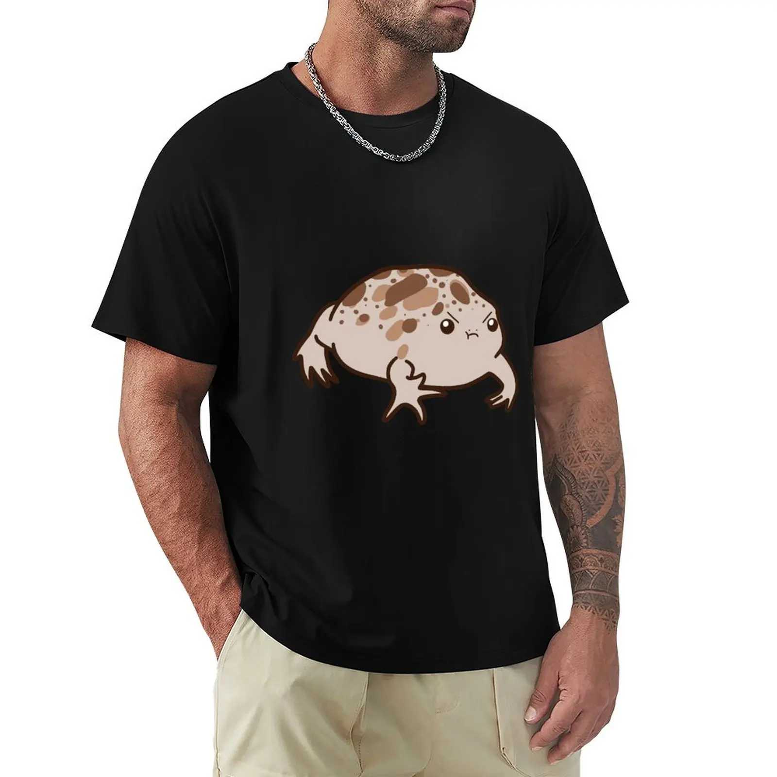 Cute Grumpy Desert Sand Frog T-Shirt Relaxed Casual Short Sleeve Tee