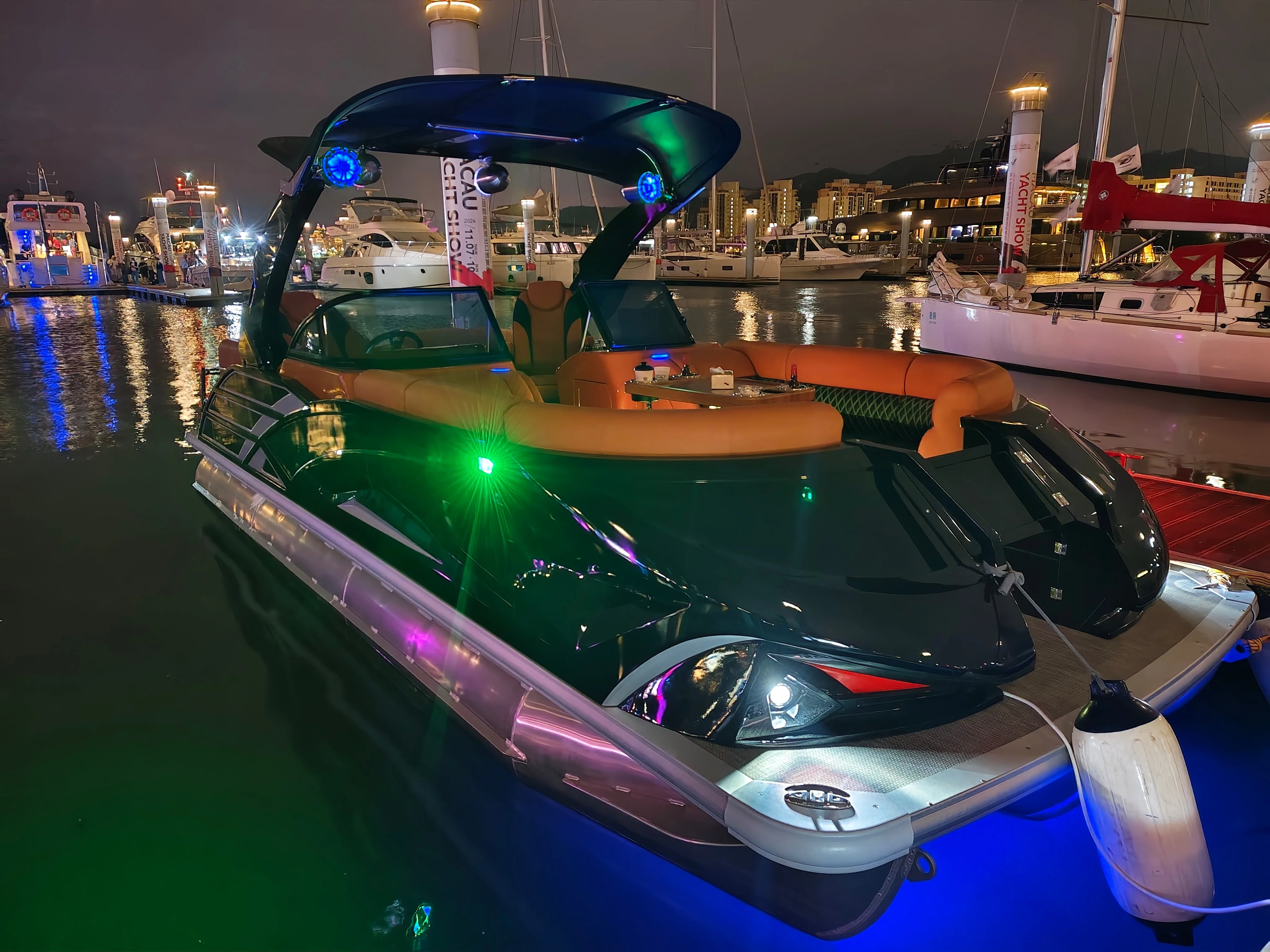Luxury 2026 aluminum sport 22-foot/25-foot floating boat for sightseeing and fishing