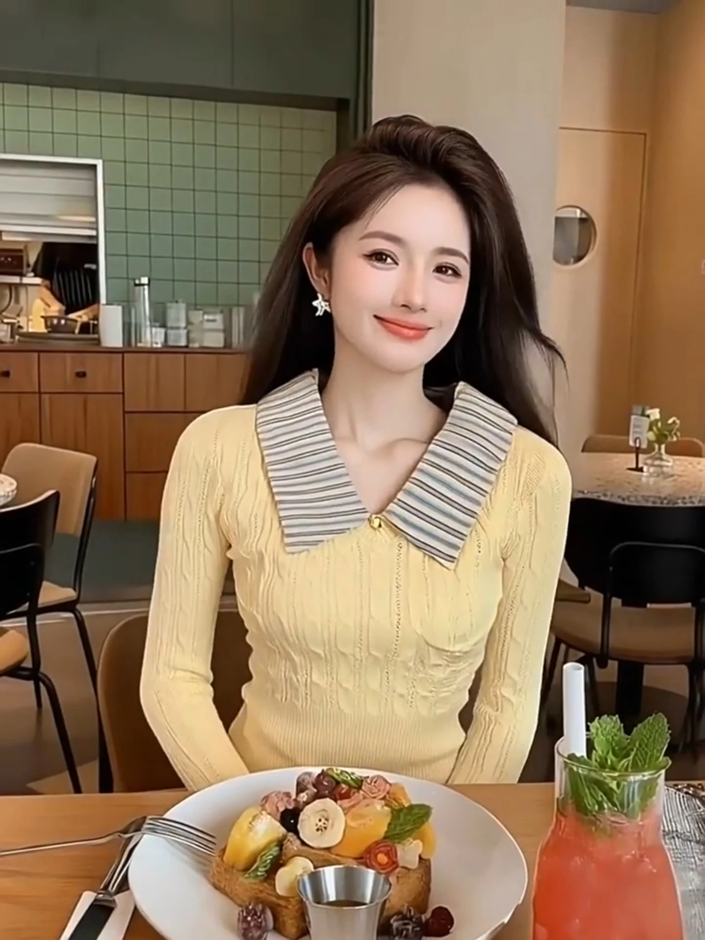 Suéter de Punto con Hilos Teñidos para Mujer, Corte Ajustado, Cuello en V, Diseño a Rayas y Parches, Estilo Dulce y Antiedad ...