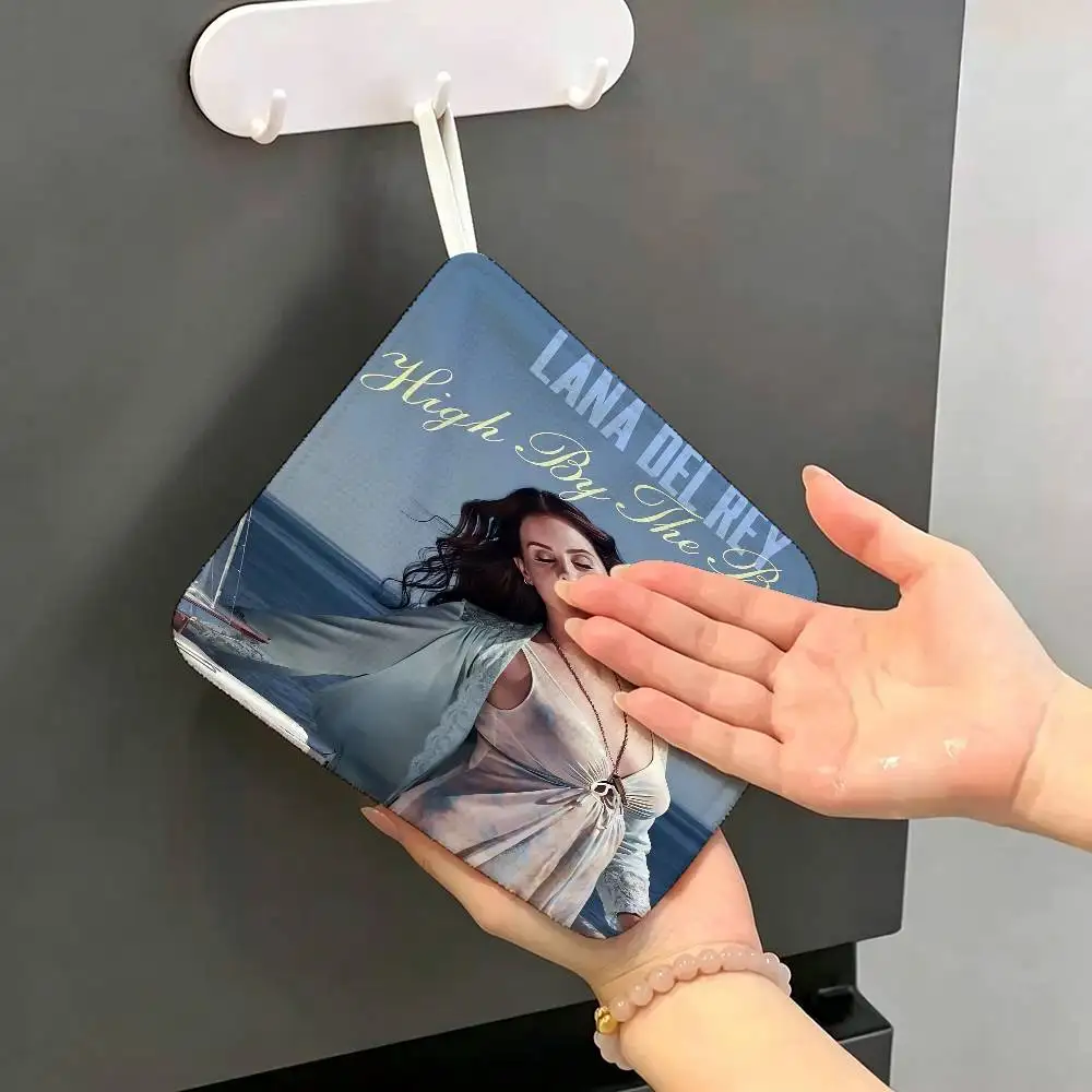 Music Hot Album Star Lana Del Rey Polyester Cotton Hand Wiping Towel, Hanging Design, Durable Household Restaurant Toilet Use