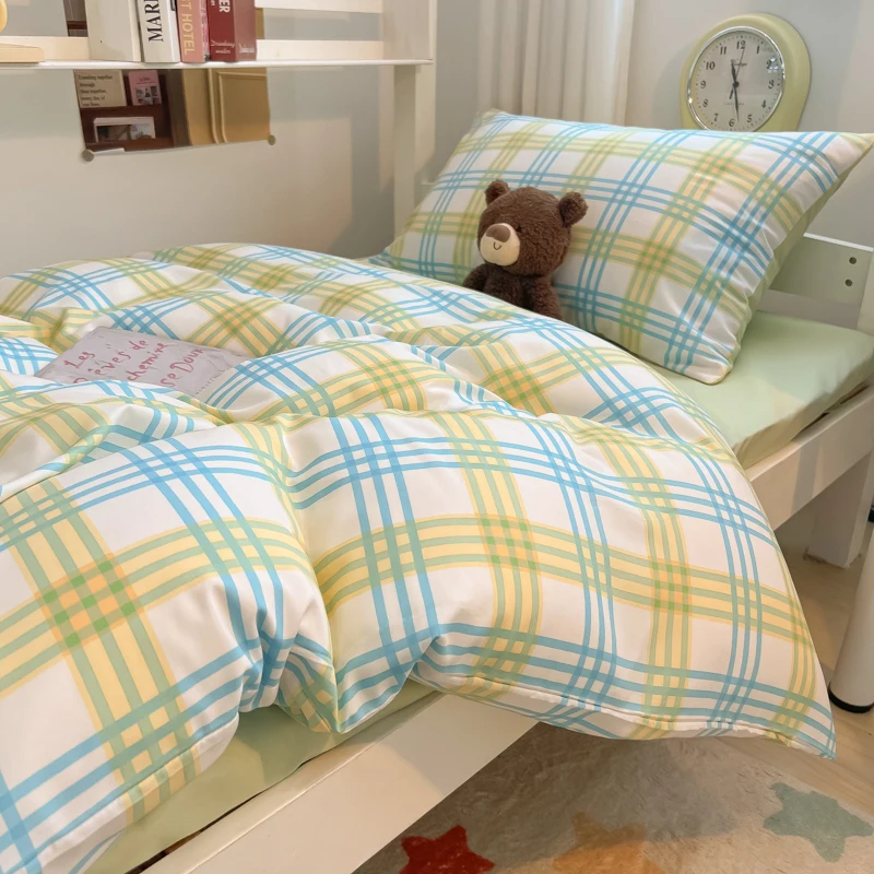 

Новинка 2025 года, приятный для кожи пододеяльник в клетку из стираного хлопка, комплект из четырех предметов для студенческих общежитий, стильная простыня