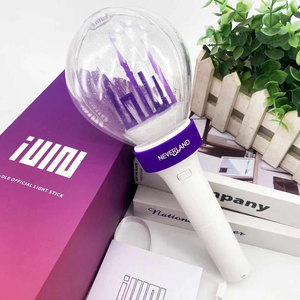 New (G)I-DLE Ver.2 Lightstick Castle Hand Lamp Gidle Concert Card