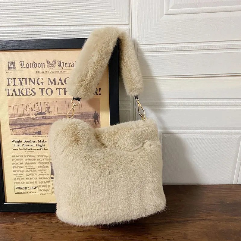 New Fashion Imitation Mink Fur Bag Female Literary One-shoulder Messenger Bag Fur Shoulder Strap Trendy All-match Handbag