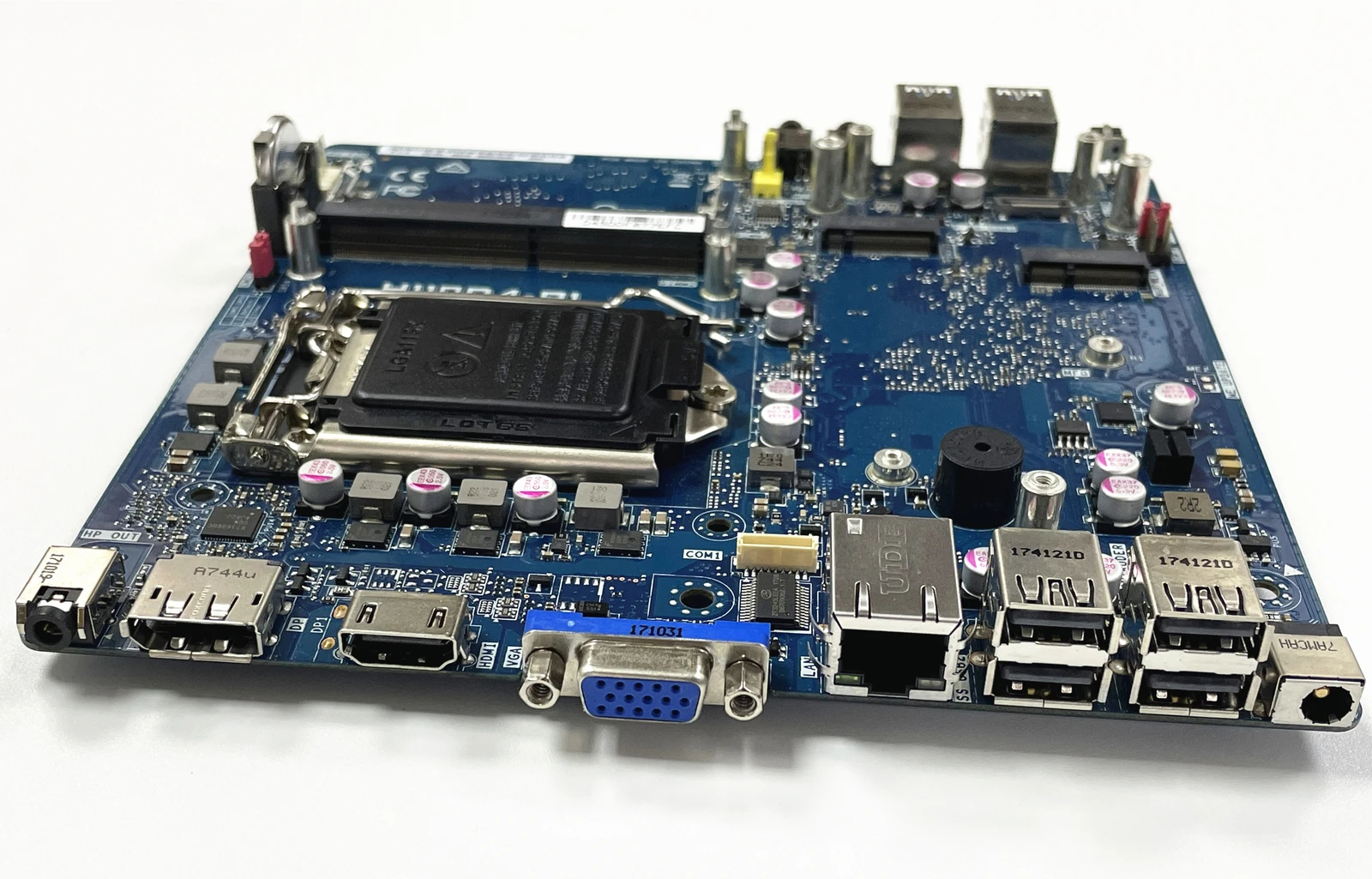 ASROCK H110D4-P1 Mini-ITX اللوحة LGA1151Intel H110 DDR4 دعم i7-6700 i7-7700 i3-6100 i3-7100 وحدة المعالجة المركزية