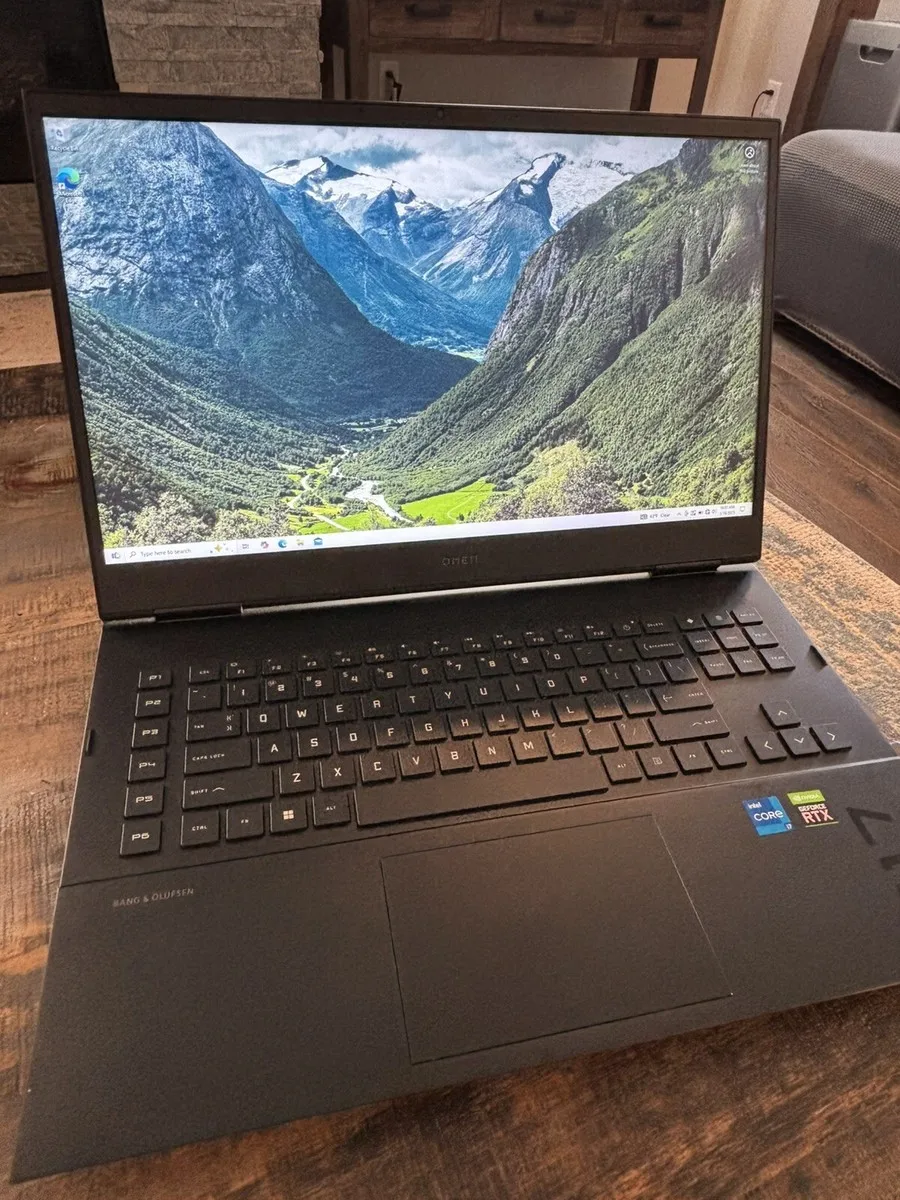 

BRAND NEW OMEN 17-db0004na Gaming Laptop