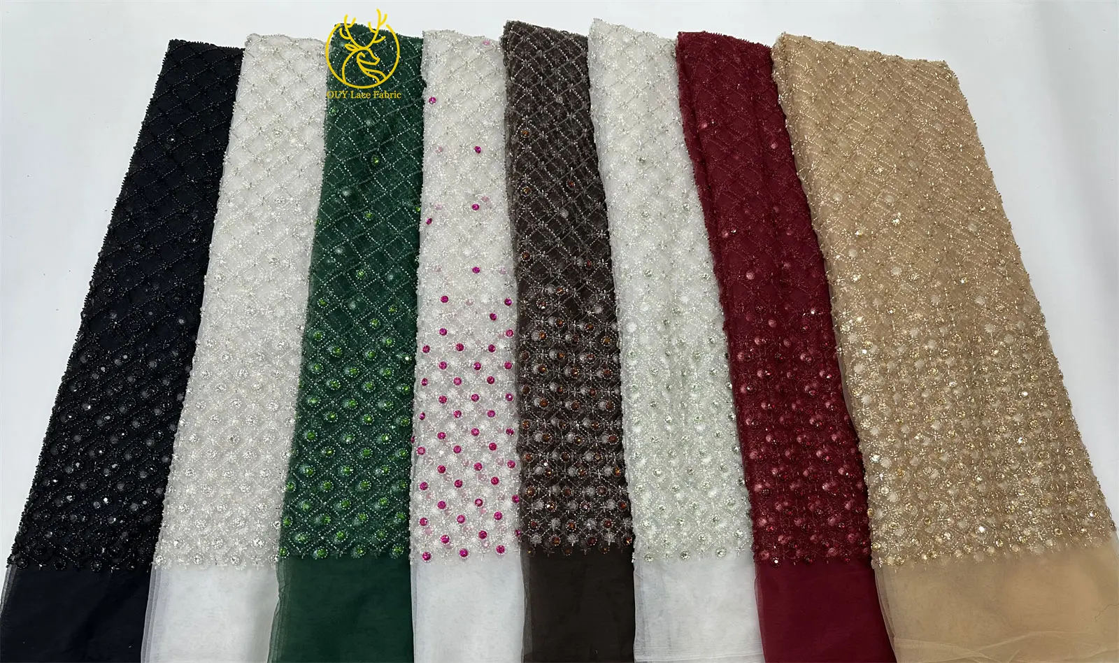 Smaragdgrüner Afrikanischer Tüll mit Perlen, Hochwertige Französische Pailletten-Spitze, Nigerianischer Mesh-Tüll für Hochzeitskleider – Detail 3