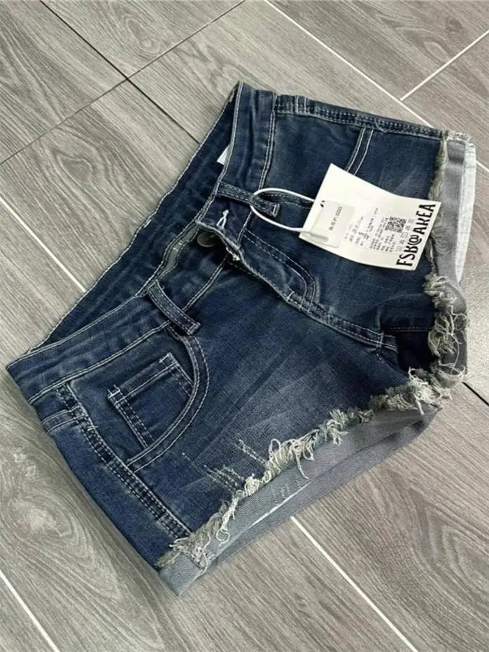 

American Retro Low Waist Denim Super Short Shorts Women Summer Thin Tight Washed Zipper Closure Casual Shorts