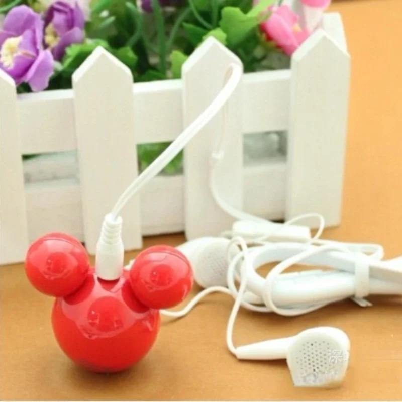 Disney Mickey Mouse Mini Mp3 Anime Portable Clip MP3 Player Cute Kawaii Waterproof Sport SD TF Card Mp3 Music Player Walkman