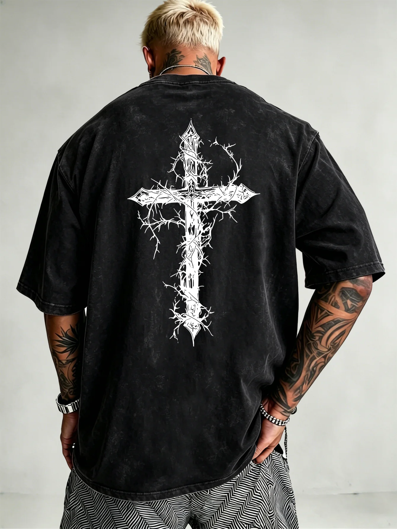 Men's Heavyweight T-shirt Gothic Thorn Cross Print Vintage Acid Wash Streetwear Hip Hop Breathable Summer Urban Streetwear S-3XL