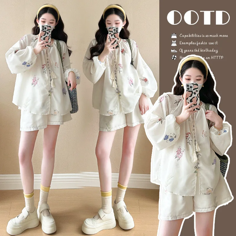 

French Style Maternity Set Summer New Embroidered Sun Protection Shirt with Shorts Petite Two Piece Outfit for Pregnant Women