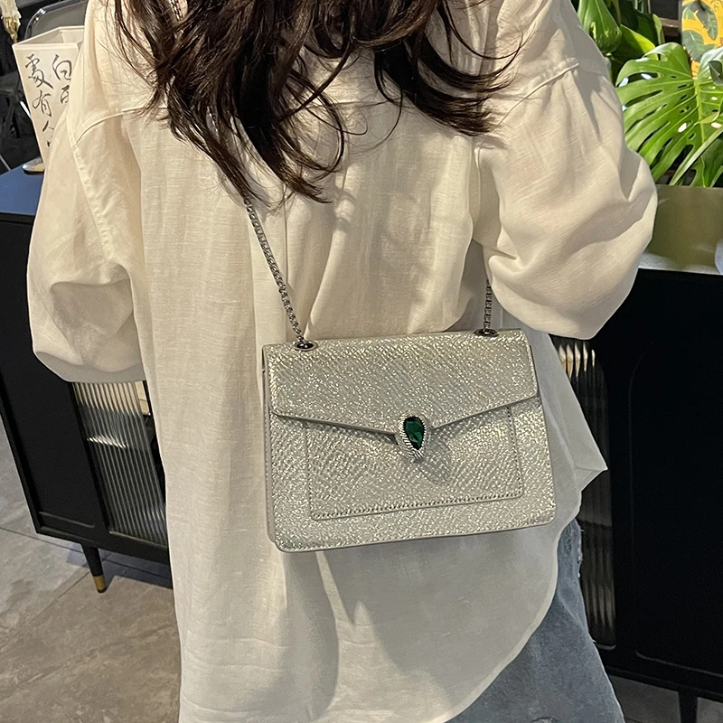 

Luxury Brand Women's Messenger Bag Leather Crossbody Shoulder Handbag for Work Chic from Designer Fashion Classic