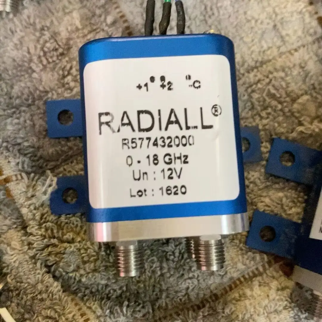 

RADIALL R577432000 12V 0-18GHz SMA double throw RF coaxial switch DPDT Ramses Latching