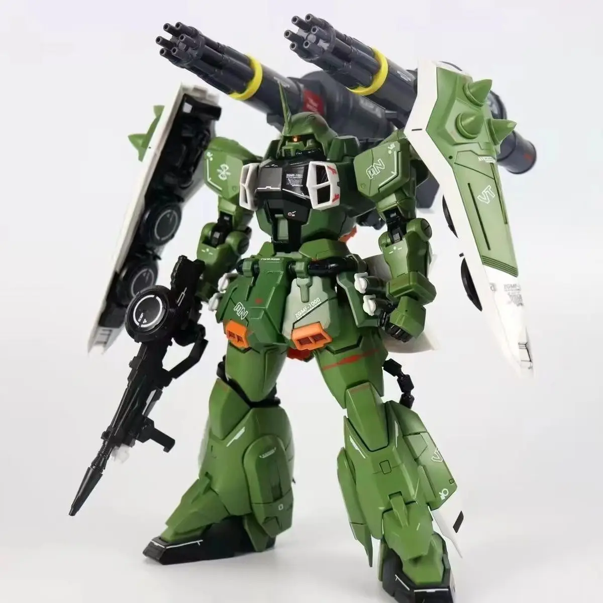 NEW HUANYING SLASH ZAKU PHANTOM MG 1/100 2001B ZGMF-1001/K Assembling Model Action Toy Figures Robots Assemble Model Kits