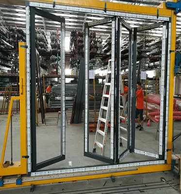 Puerta plegable de aluminio con diseño de doble cristal, alta calidad