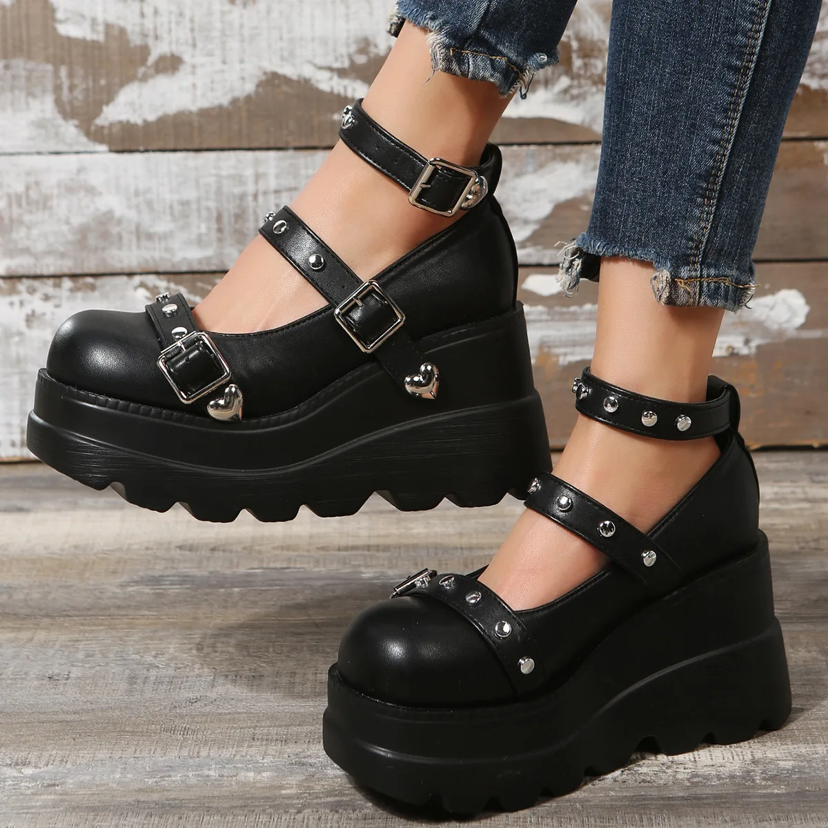 Brand New Ladies Goth Platform Pumps Fashion Heart Buckle Rivet Punk Wedges High Heels women\'s Pumps Party Street Shoes Woman