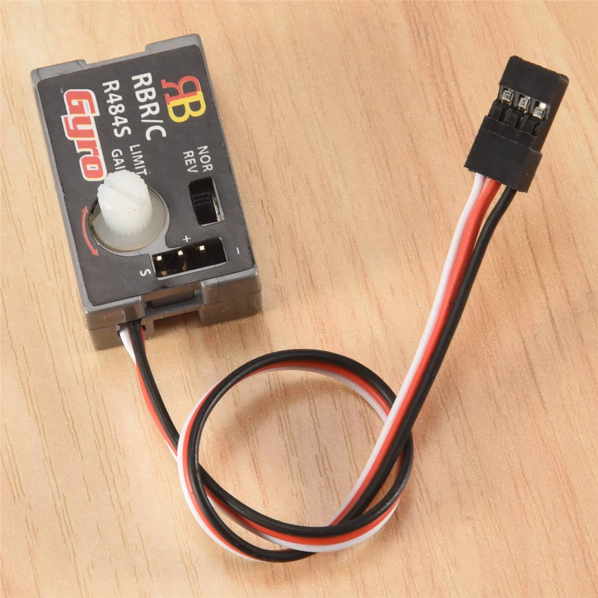 T70C Mini Giroscópio Giroscópio para WPL D12 1/10 RC Car Drift Racing Car Steering Output Integrado Compacto Design Leve