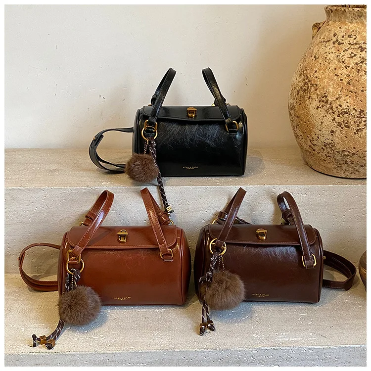 

2025 Women's Pillow Barrel Bag, Maillard Brown Vintage Shoulder Bag, Stylish Cylinder Crossbody Purse for Daily Use