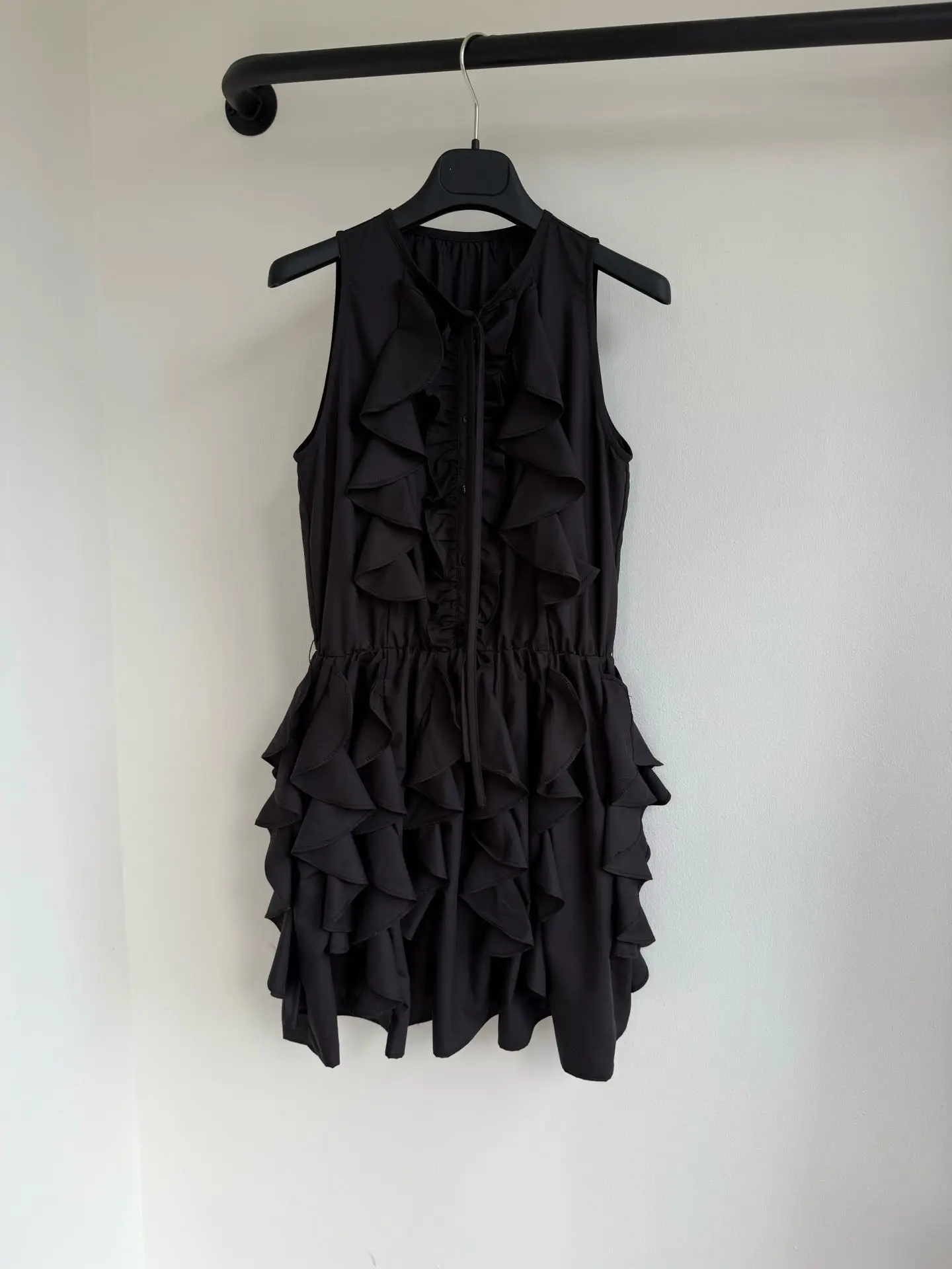 

New Spring Summer Satin Ruffle Sleeveless Mini Dress, Solid Color Shoulder Straps Edge Pleats, Elegant for Women's Wedding Party