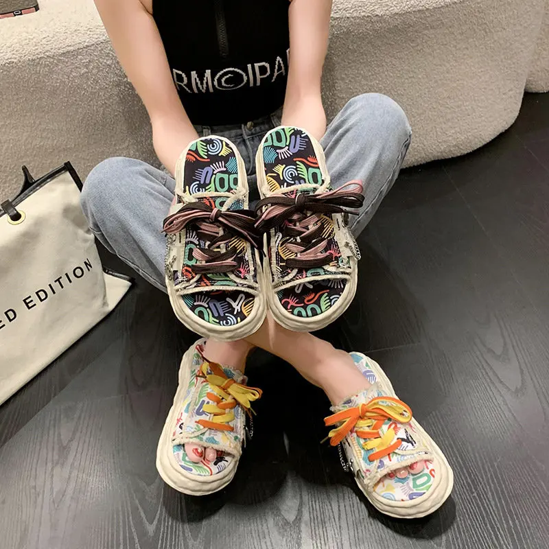 Women Designer Sandals Cute Cartoon Lovely Animals Bedroom Cotton Home Shoes Indoor Thick Sole Women Graffiti Street Slippers