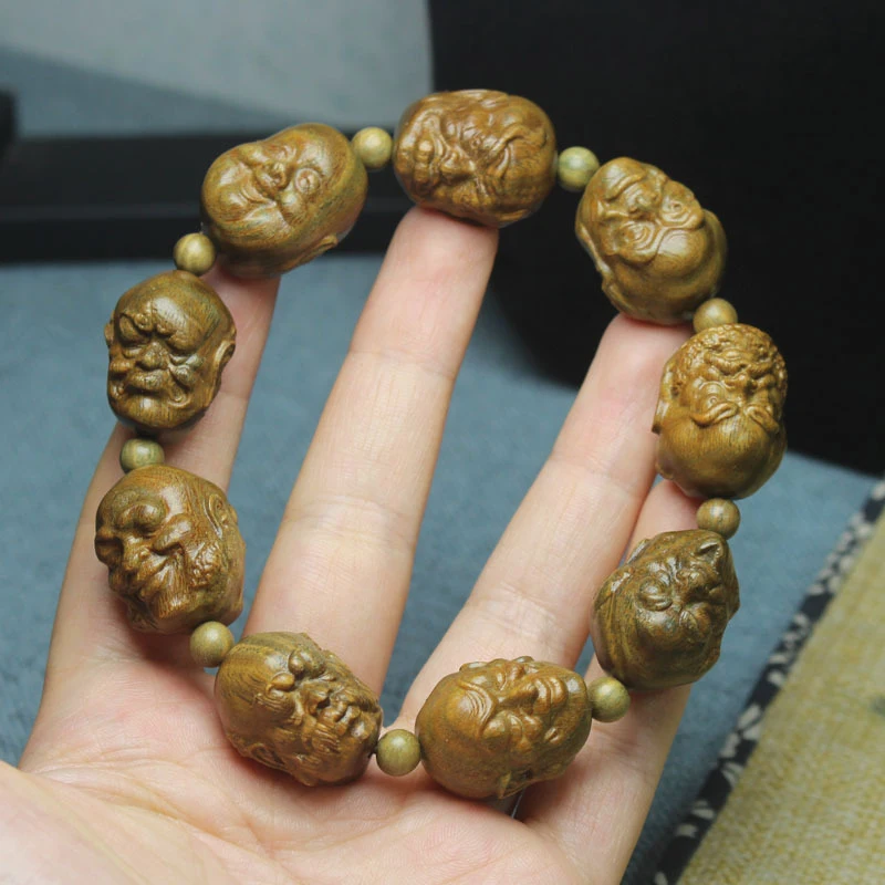 

Green Eighteen Arhats Buddhist Bead 23mm*20mm Sandalwood Bracelet for Men and Women