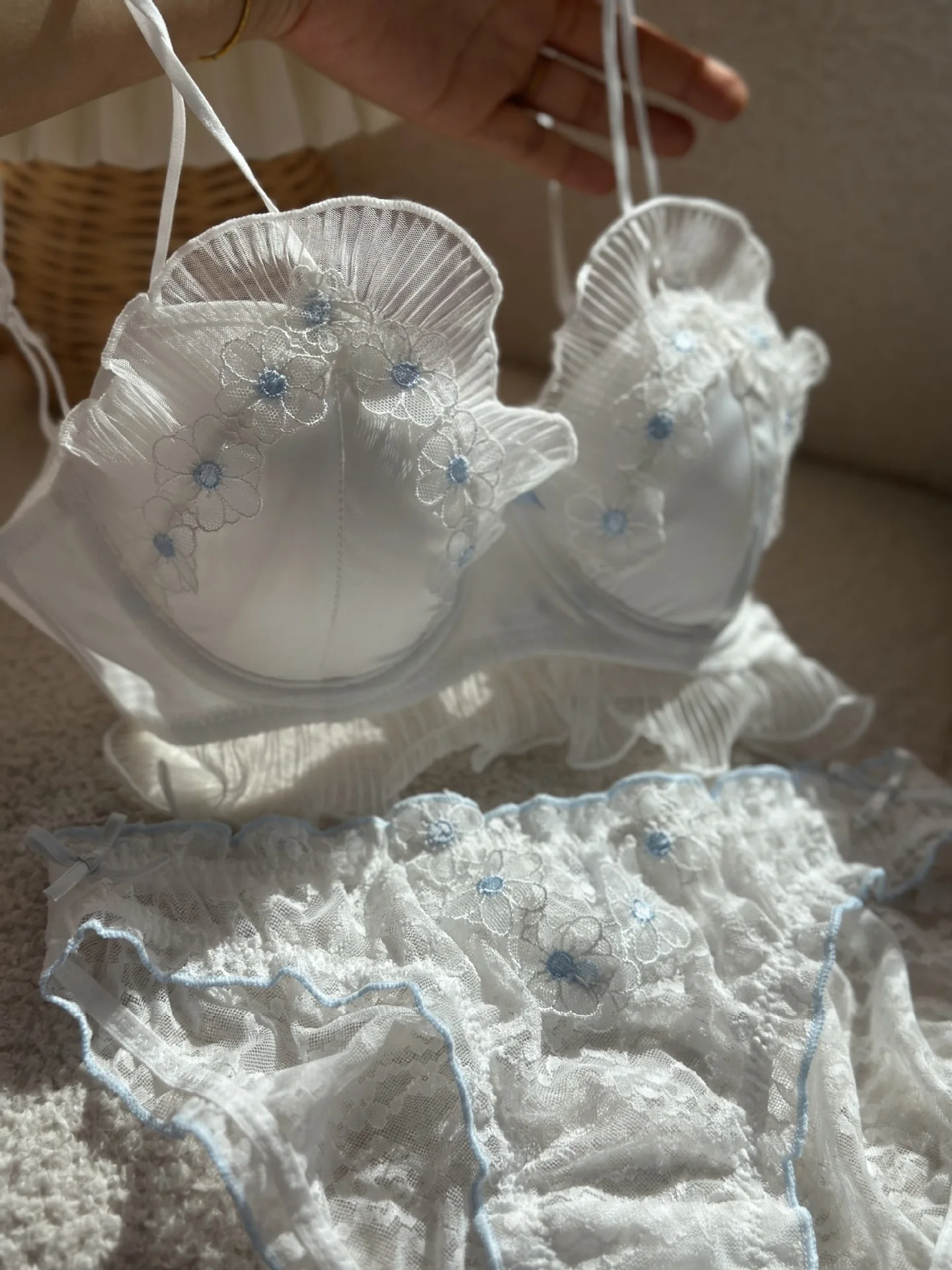 

Маленькое свежее женское нижнее белье, сладкое без стального кольца, маленькая грудь, собранный бюстгальтер с грудью, костюм, сексуальное кружевное нижнее белье, мягкое