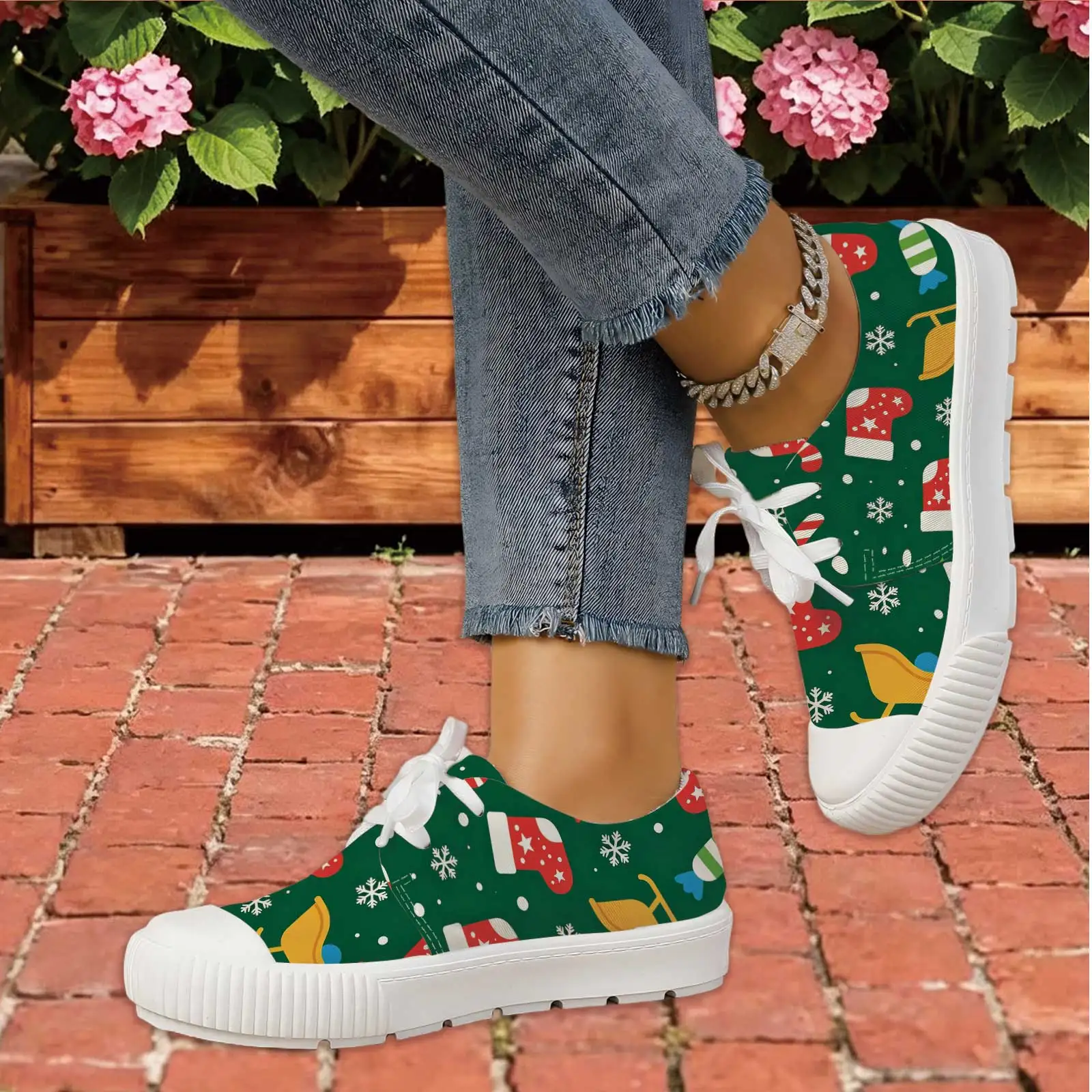 Women Christmas Print Casual Sneakers Wide Toe Comfort Shoes For Daily Commute & Outdoor Walking - view 3