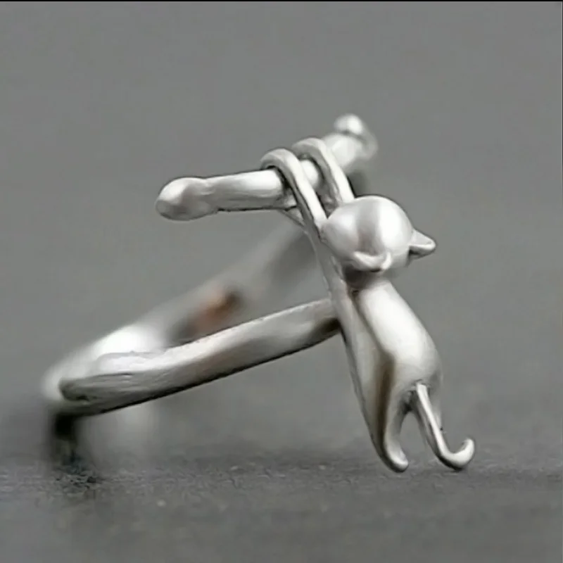 Huitan Zarter, niedlicher, verstellbarer Fingerring, ausgefallenes Katzenform-Design, Accessoires für Frauen, täglich tragbarer Schmuck