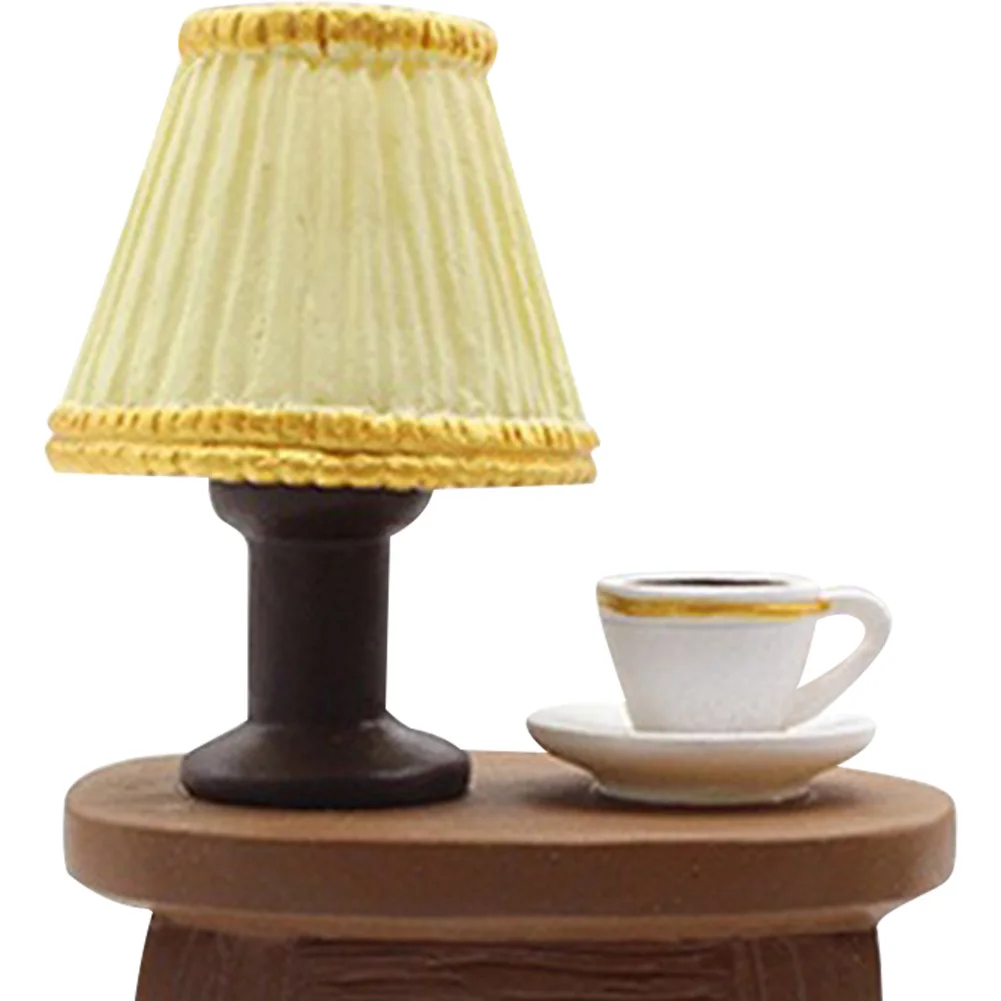 اليدوية DIY مايكرو كرسي متأرجح لطيف صغير الضفدع تمثال راتنج كرسي متأرجح تصميم مع كتاب القهوة مكتب سطح المكتب الديكور