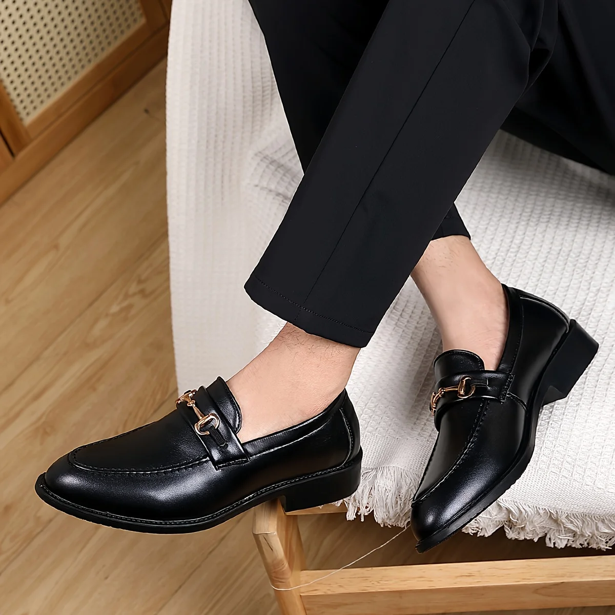 Summer Fashion Luxury Men\'s Business Slip-on Loafers Male Office Leather Shoes Soft Light Driving Shoes Black Casual Party