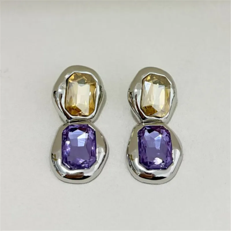 Colorful Glass Gem Square Collision Earrings for Women Luxury Elegant Fashion High-End Sensation Daily Party Accessory