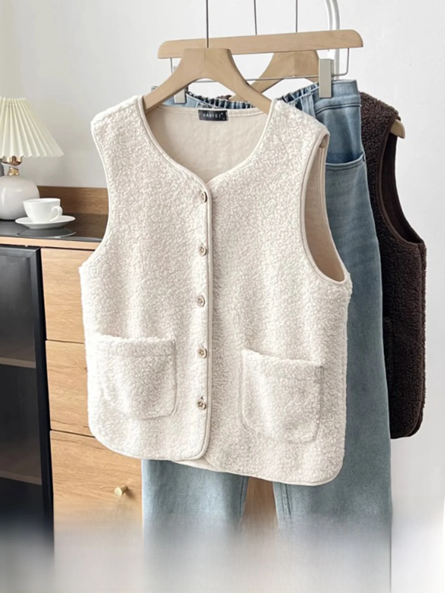 

plus Size Lamb Fur Vest Women's Spring Autumn Winter New Sle Inteated Outerwear Jaet Thiened V-ne Warm Polyester