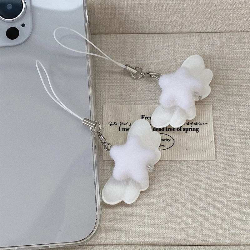 1PC Cartoon Flocked Animal Bag Pendant Keychain Y2K Butterfly Wings Keyring Women's Cute Camera Backpack Pendant Decoration Gift