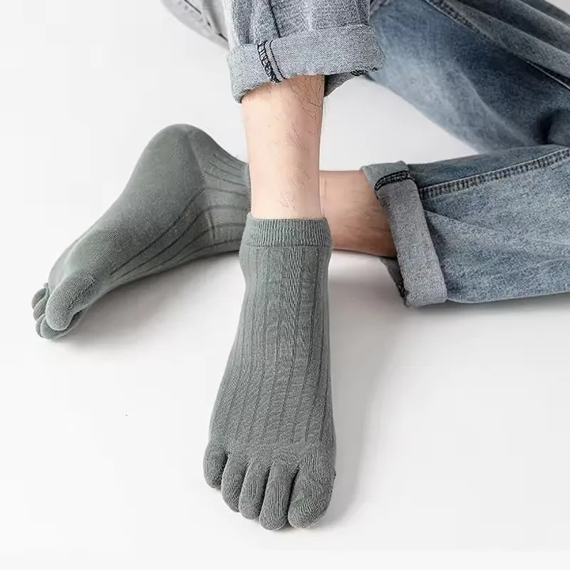 Носки до щиколотки с пятью пальцами, мужские хлопковые полосатые однотонные дышащие базовые впитывающие пот молодежные модные спортивные носки с короткими носками, студенческие