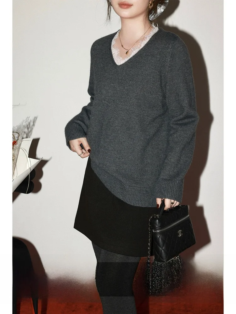 

plus Size Women's V-Ne Lace Splice Sweater Winter Knitted Top Casual Loose Fit Long Sve Overhead Knitwear in Daily Wear