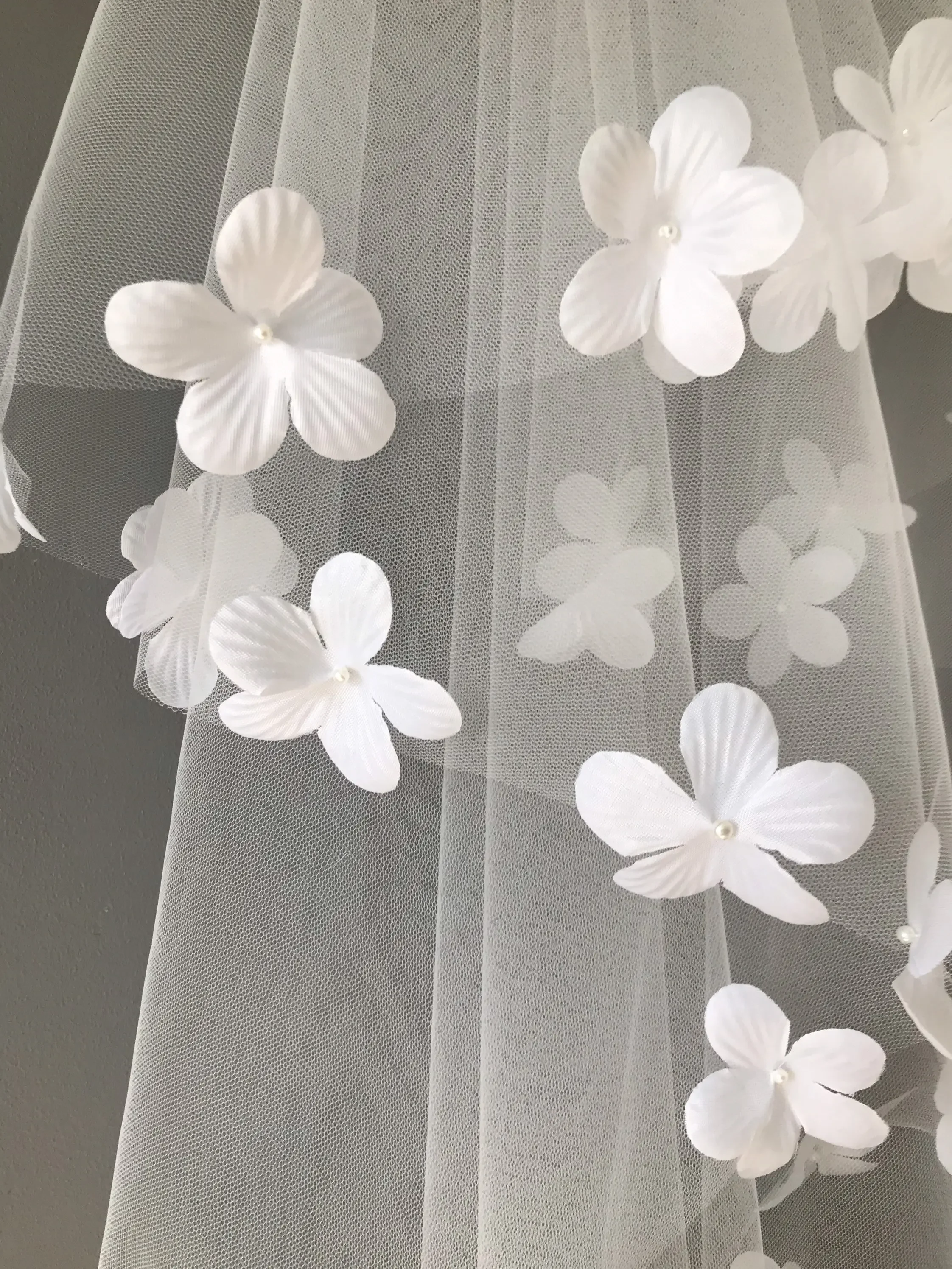 3D Flower Veil 2 Layers Veil White/Ivory Veil With Tulle Wrapped Comb Accessories Elbow Fingertip Soft Waltz Cascading Veil