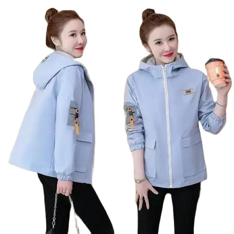 Spring Autumn Women's Tops 2022 New Printing Loose Leisure Sports Wild Fashion Zipper Hooded Ladies Pocket Short Jacket