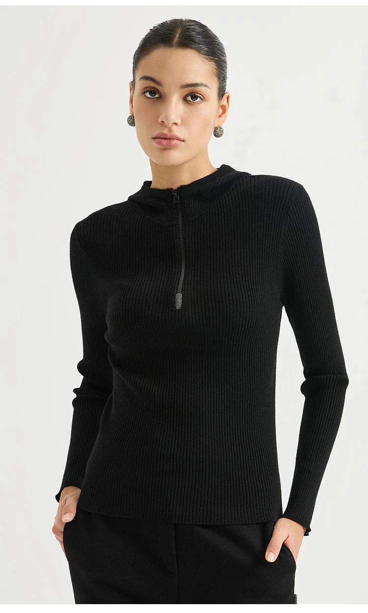 BY4621718 Damen-Kapuzenpullover mit halbem Reißverschluss, 100% Wolle, breiter Rippstrick, lange Ärmel, Diamantketten-Emblem, schmale Passform, dezenter Luxus für den Herbst – Detail 10