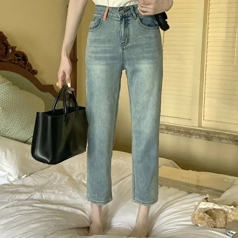 Summer light-colored elastic pocket embroidered skinny nine-point denim trousers