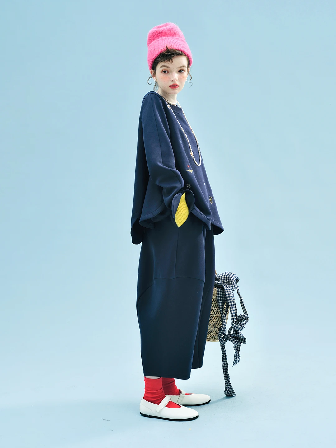 Floral Embroidered Navy Blue Sweatshirt - Casual Daily & Sweet Style Unique & Charming