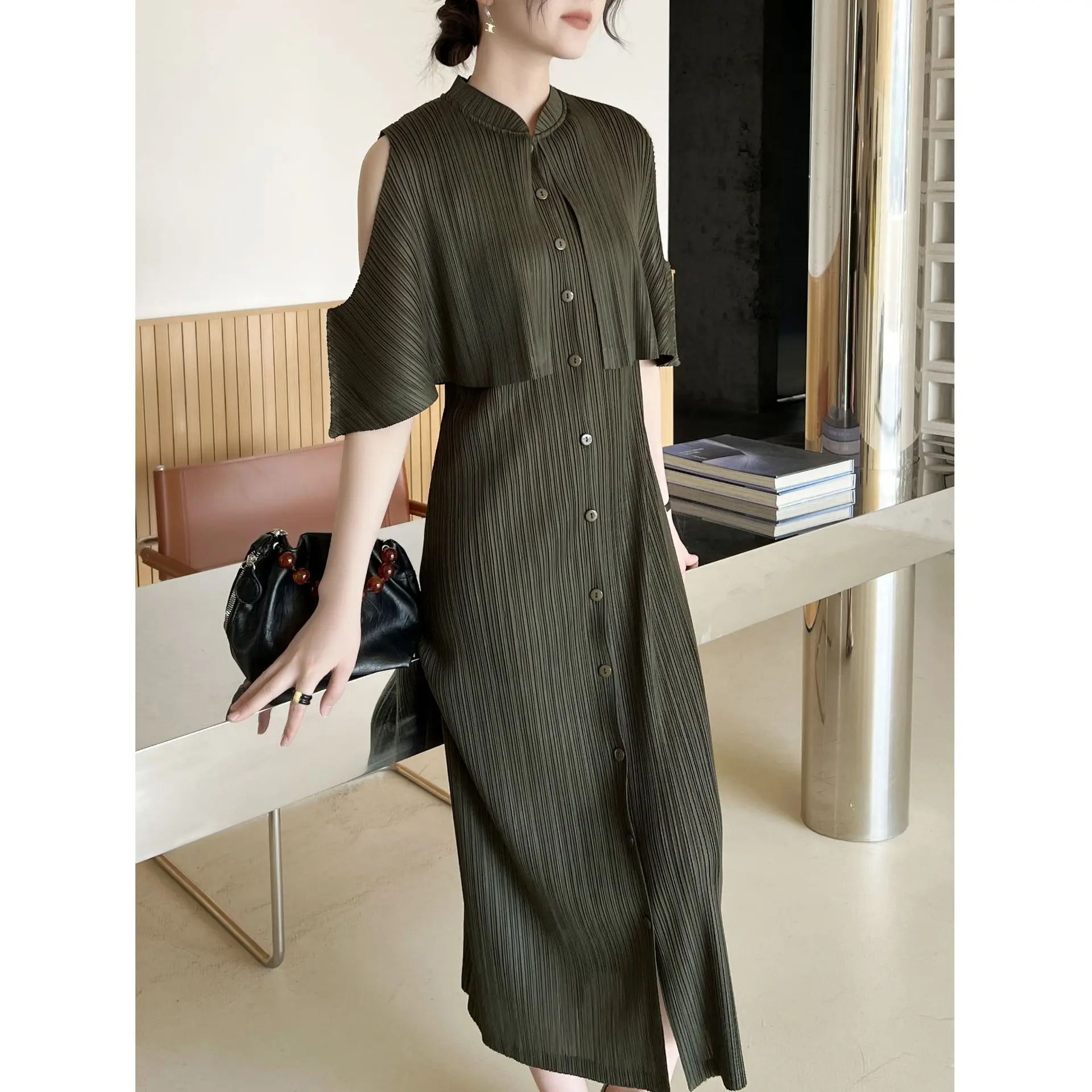 

Miyake Pleated 2026 2026 New Spring Collection: Premium Pleated Blouse-Style French Fashion Casual Niche Design Elegant Dress