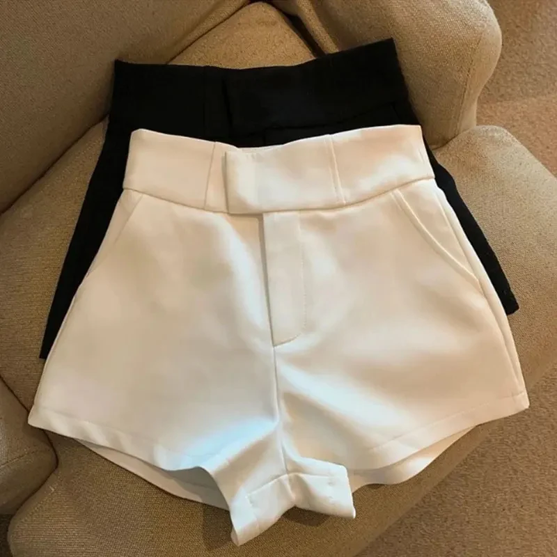 BKQU Elegant A-Line Women Shorts High Waisted Casual Slim Summer Commute Daily Wide Leg Pants Versatile Black White Shorts