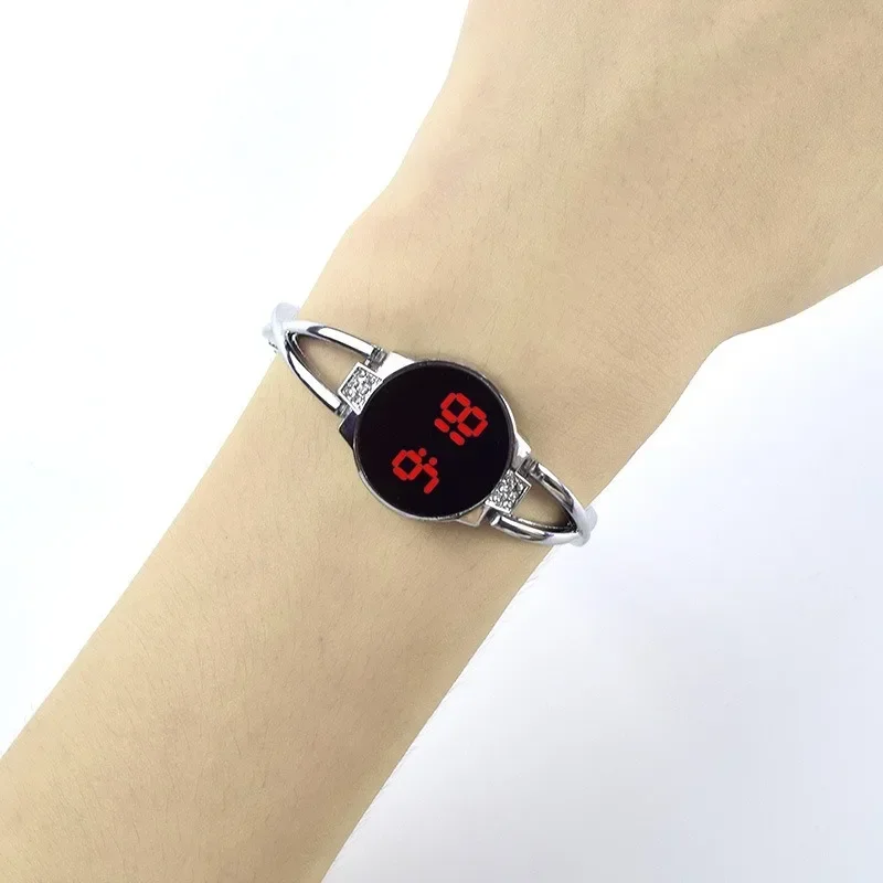 Fashion LED Watch for Women Touch Screen Ladies Time Steel Band Electronic Student Ladies Bracelet Watch Simple Style Watches