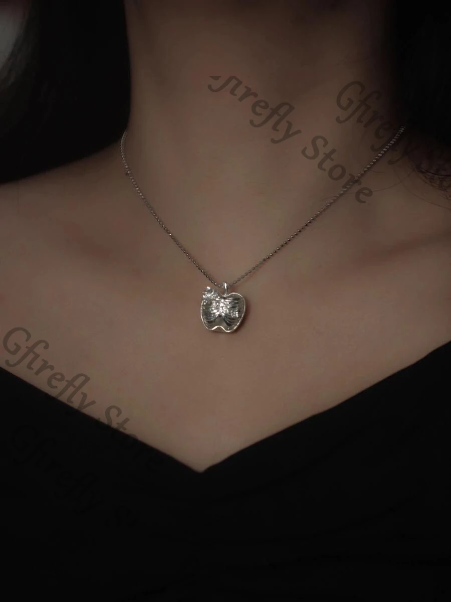 

Amulet Love and Deepspace Decorate Pendant Anime Caleb Apple Cosplay Exquisite Necklace Collarbone Chain Neck Gift