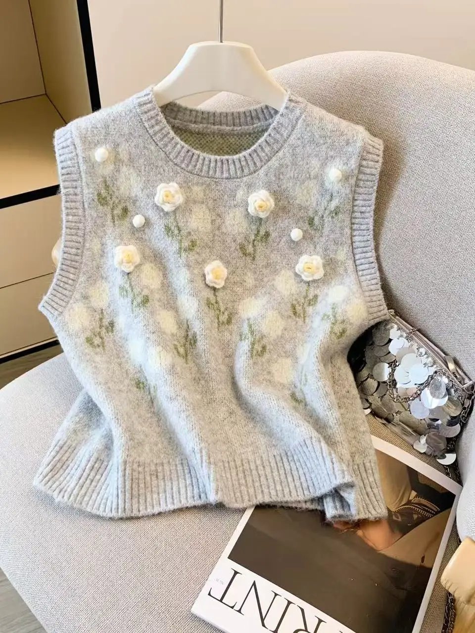 Koreańska sweterka z okrągłym dekoltem, damska, wczesnowiosenna, nowa dzianinowa bluzka z kwiatowym haftem 3D, uniwersalna, do pracy, swobodna...