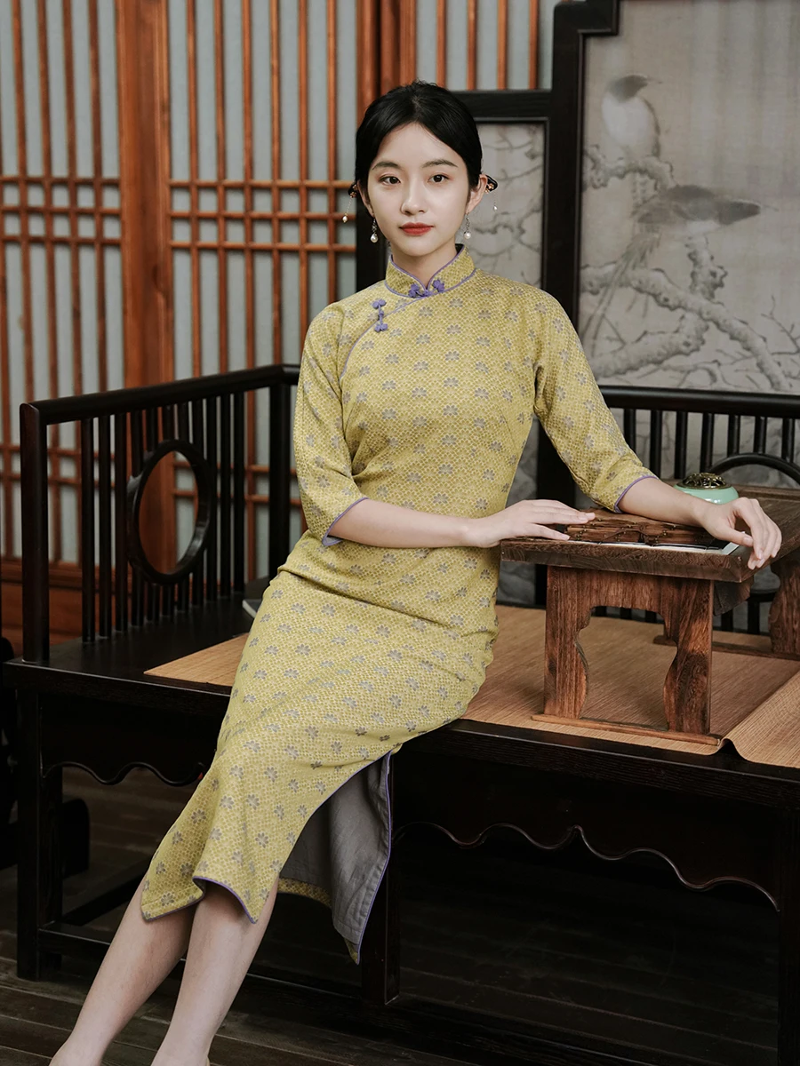 เสื้อโค้ท Momei รุ่นวินเทจสำหรับฤดูใบไม้ร่วงและฤดูหนาว ความยาวปานกลาง ทรงหกเหลี่ยม ซิปด้านข้าง พร้อมแถบตกแต่งลายดอกไม้ ผลิตจากผ้าโพลีเอสเตอร์ผสม